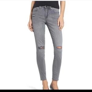 [BLANKNYC] - The Bond Womens Mid-Rise Distressed Skinny Jeans